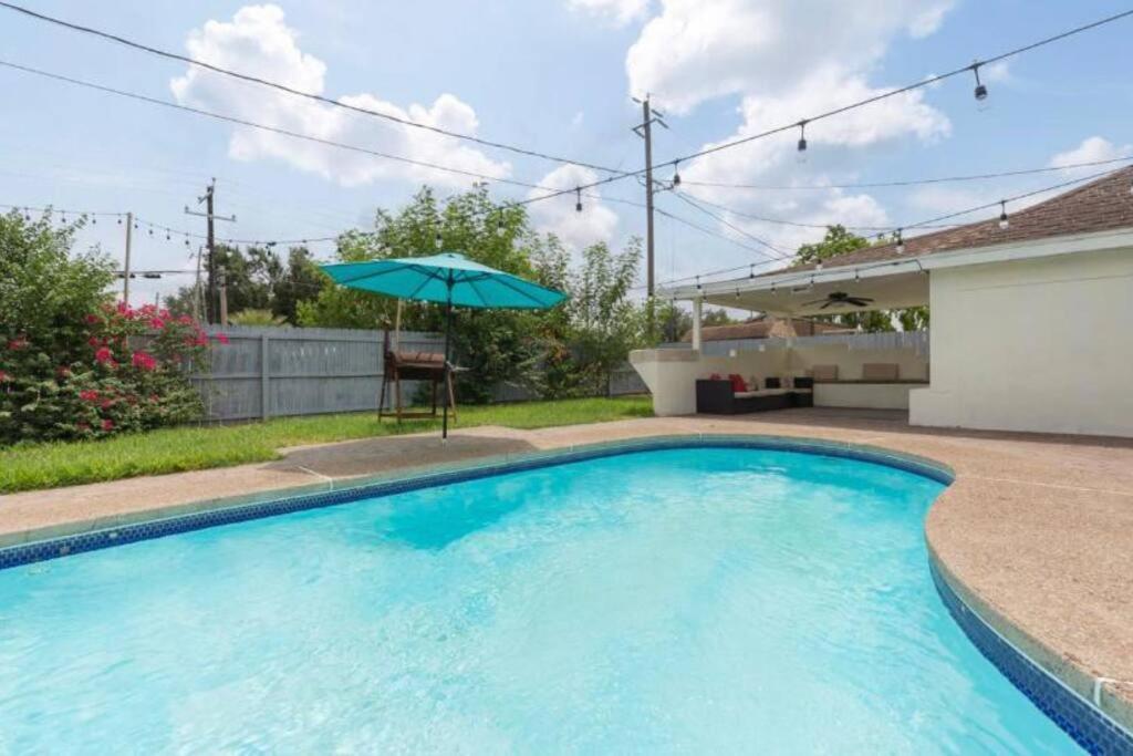 Mcallen 4Br With Pool, Shopping & More Bagian luar foto